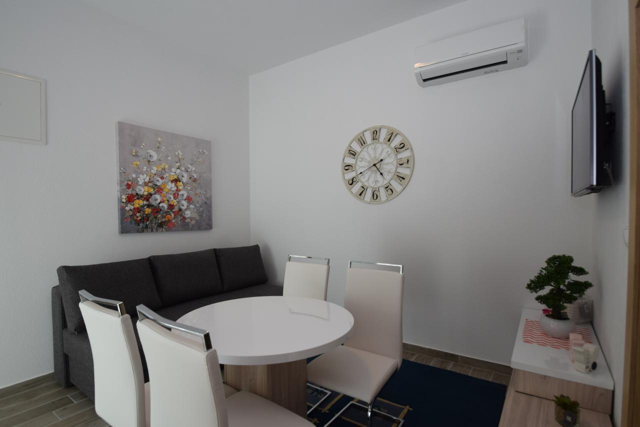 Apartment Anica Kuk Starigrad Paklenica Exterior foto